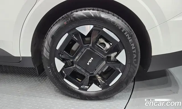 Kia Carnival 2023 2.2 автомат (гидро), миниатюра 6 Kia Carnival 2023 2.2 автомат (гидро), миниатюра 6