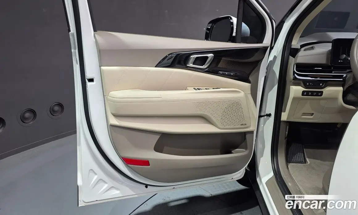 Kia Carnival 2025 1.6 автомат (гидро), фото 14 Kia Carnival 2025 1.6 автомат (гидро), фото 14