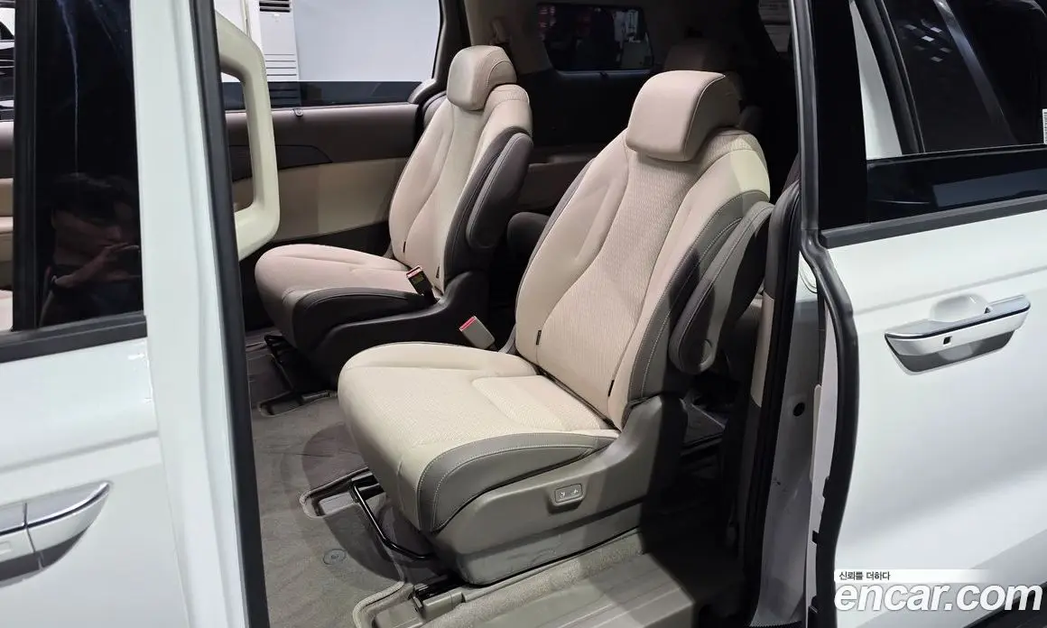 Kia Carnival 2025 1.6 автомат (гидро), фото 18 Kia Carnival 2025 1.6 автомат (гидро), фото 18