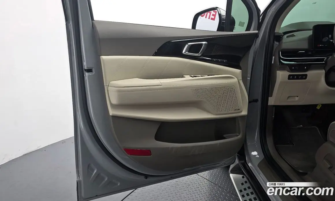 Kia Carnival 2025 1.6 автомат (гидро), фото 14 Kia Carnival 2025 1.6 автомат (гидро), фото 14