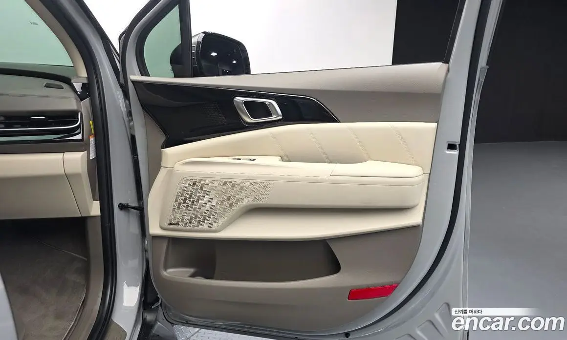 Kia Carnival 2025 1.6 автомат (гидро), фото 15 Kia Carnival 2025 1.6 автомат (гидро), фото 15