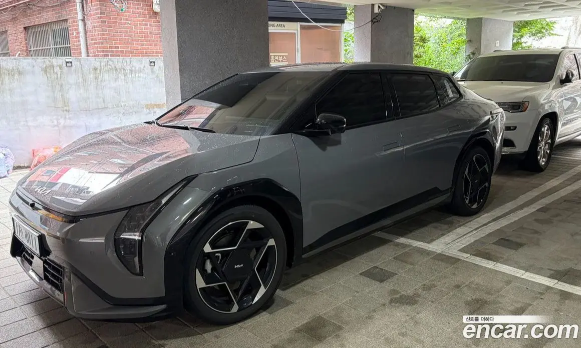 Kia EV4 2026 автомат (гидро), фото 1 Kia EV4 2026 автомат (гидро), фото 1