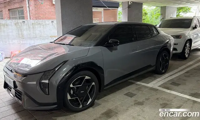 Kia EV4, 2026, 811 км Kia EV4, 2026, 811 км