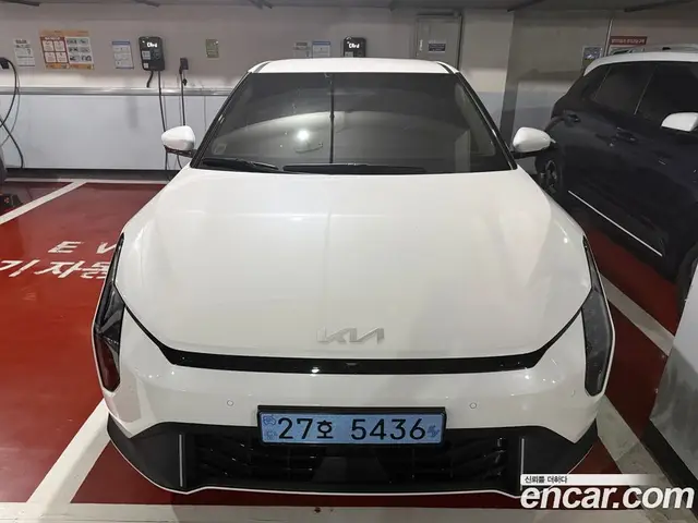 Kia EV4, 2026, 1 400 км Kia EV4, 2026, 1 400 км
