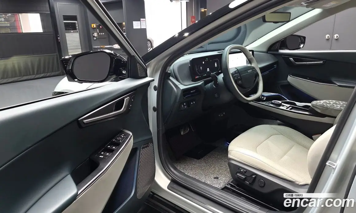 Kia EV6 2025 0.1 автомат (гидро), фото 13 Kia EV6 2025 0.1 автомат (гидро), фото 13