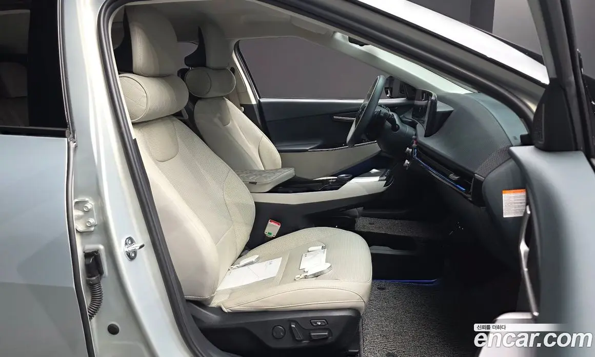 Kia EV6 2025 0.1 автомат (гидро), фото 16 Kia EV6 2025 0.1 автомат (гидро), фото 16