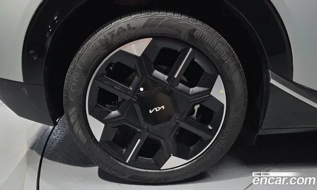 Kia EV6 2025 0.1 автомат (гидро), миниатюра 5 Kia EV6 2025 0.1 автомат (гидро), миниатюра 5