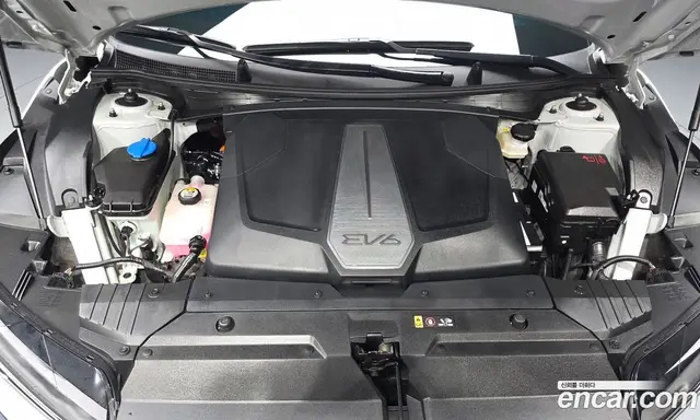 Kia EV6 2025 0.1 автомат (гидро), миниатюра 6 Kia EV6 2025 0.1 автомат (гидро), миниатюра 6