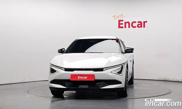 Kia EV6 2025 0.1 автомат (гидро), миниатюра 3 Kia EV6 2025 0.1 автомат (гидро), миниатюра 3