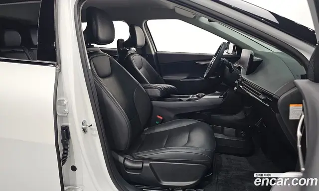Kia EV6 2025 0.1 автомат (гидро), миниатюра 10 Kia EV6 2025 0.1 автомат (гидро), миниатюра 10