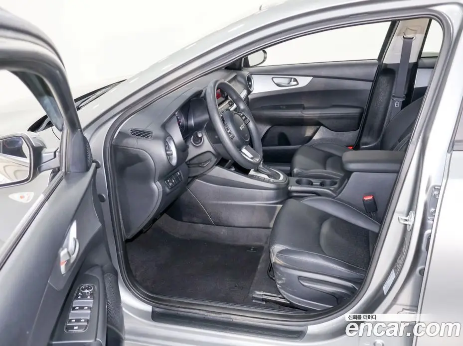 Kia K3 2022 1.6 автомат (гидро), фото 9