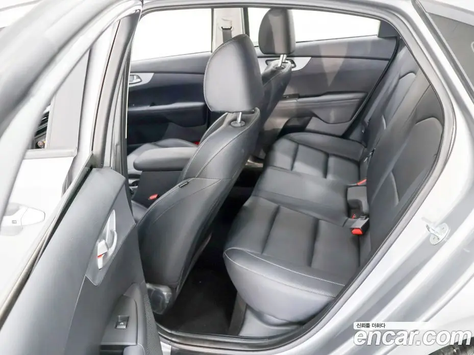 Kia K3 2022 1.6 автомат (гидро), фото 10
