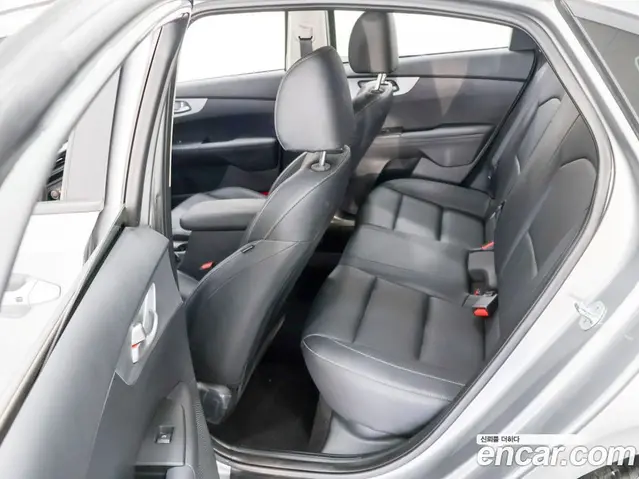 Kia K3 2022 1.6 автомат (гидро), миниатюра 10