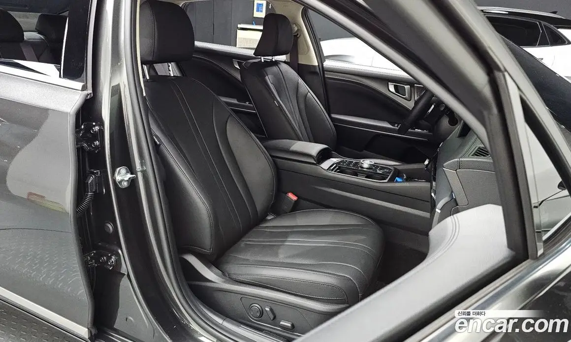 Kia K8 2025 1.6 автомат (гидро), фото 13 Kia K8 2025 1.6 автомат (гидро), фото 13