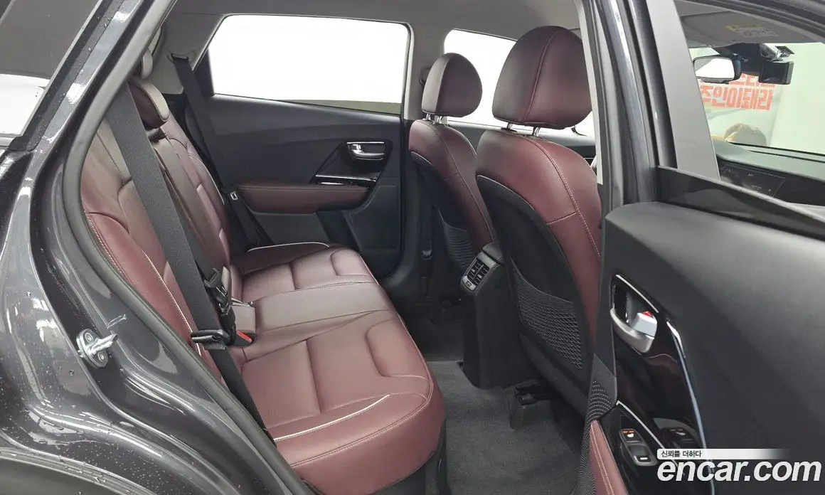 Kia Niro 2021 1.6 автомат (гидро), фото 18 Kia Niro 2021 1.6 автомат (гидро), фото 18