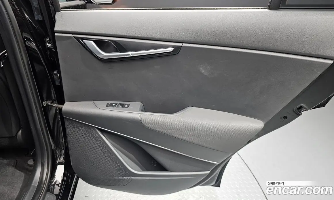 Kia Niro 2023 0.2 автомат (гидро), фото 14 Kia Niro 2023 0.2 автомат (гидро), фото 14