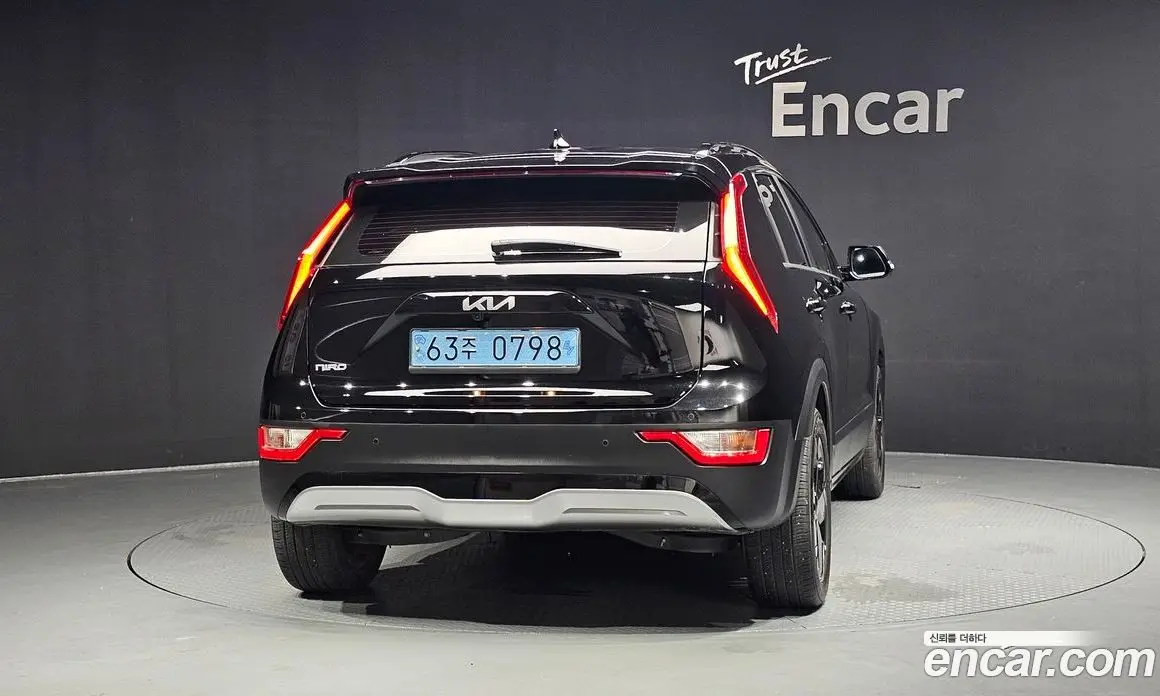 Kia Niro 2023 0.2 автомат (гидро), фото 3 Kia Niro 2023 0.2 автомат (гидро), фото 3