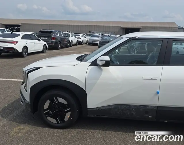 Kia Seltos 2026 1.6 автомат (гидро), миниатюра 10 Kia Seltos 2026 1.6 автомат (гидро), миниатюра 10