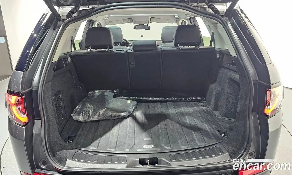 Land Rover Discovery Sport 2016 2.0 автомат (гидро), фото 26 Land Rover Discovery Sport 2016 2.0 автомат (гидро), фото 26