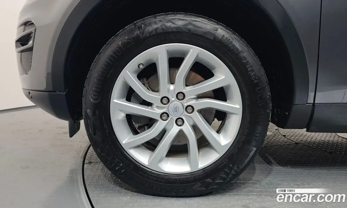 Land Rover Discovery Sport 2016 2.0 автомат (гидро), фото 4 Land Rover Discovery Sport 2016 2.0 автомат (гидро), фото 4