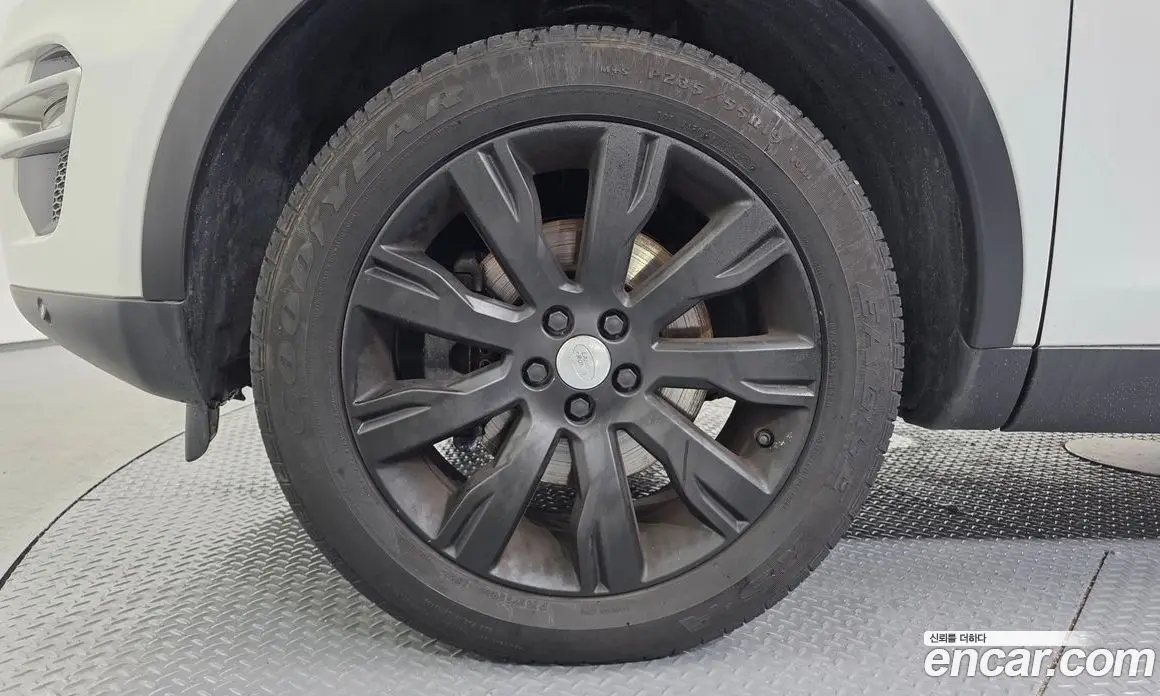 Land Rover Discovery Sport 2016 2.0 автомат (гидро), фото 5 Land Rover Discovery Sport 2016 2.0 автомат (гидро), фото 5