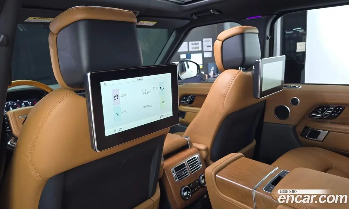 Land Rover Range Rover 2018 4.4 автомат (гидро), фото 26 Land Rover Range Rover 2018 4.4 автомат (гидро), фото 26
