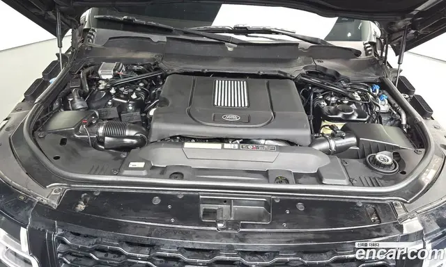 Land Rover Range Rover 2018 4.4 автомат (гидро), миниатюра 6 Land Rover Range Rover 2018 4.4 автомат (гидро), миниатюра 6