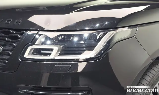 Land Rover Range Rover 2018 4.4 автомат (гидро), миниатюра 8 Land Rover Range Rover 2018 4.4 автомат (гидро), миниатюра 8