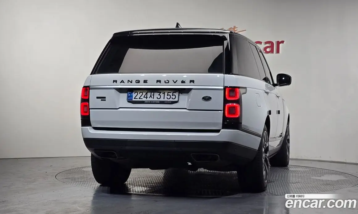 Land Rover Range Rover 2022 5.0 автомат (гидро), фото 4 Land Rover Range Rover 2022 5.0 автомат (гидро), фото 4