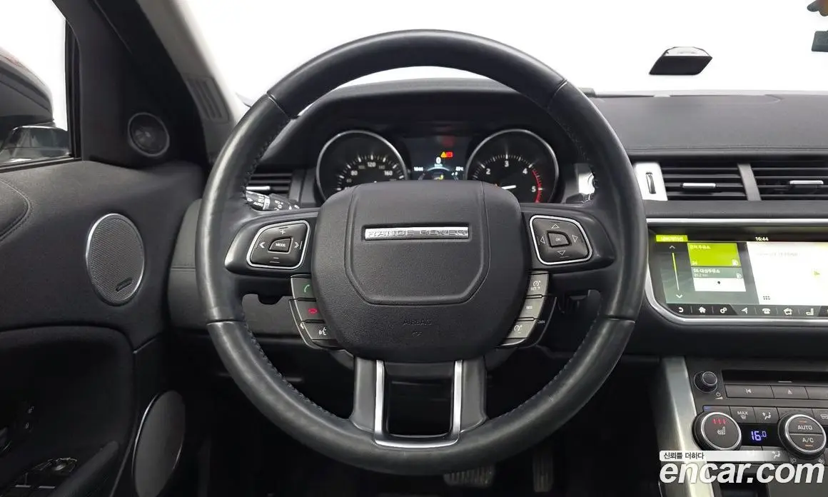 Land Rover Range Rover Evoque 2017 2.0 автомат (гидро), фото 13