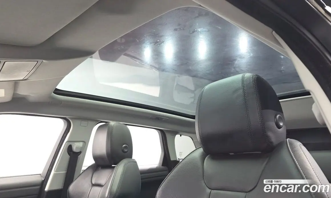Land Rover Range Rover Evoque 2017 2.0 автомат (гидро), фото 16