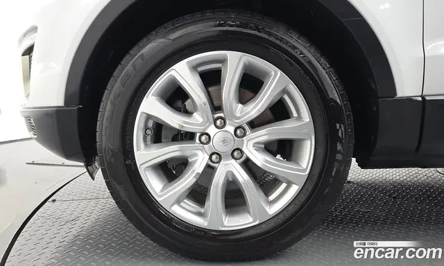 Land Rover Range Rover Evoque 2017 2.0 автомат (гидро), миниатюра 5