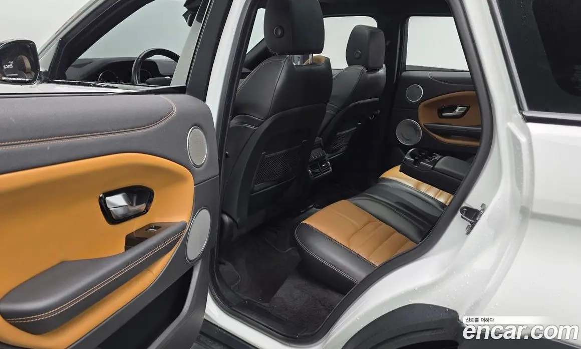 Land Rover Range Rover Evoque 2017 2.0 автомат (гидро), фото 11 Land Rover Range Rover Evoque 2017 2.0 автомат (гидро), фото 11