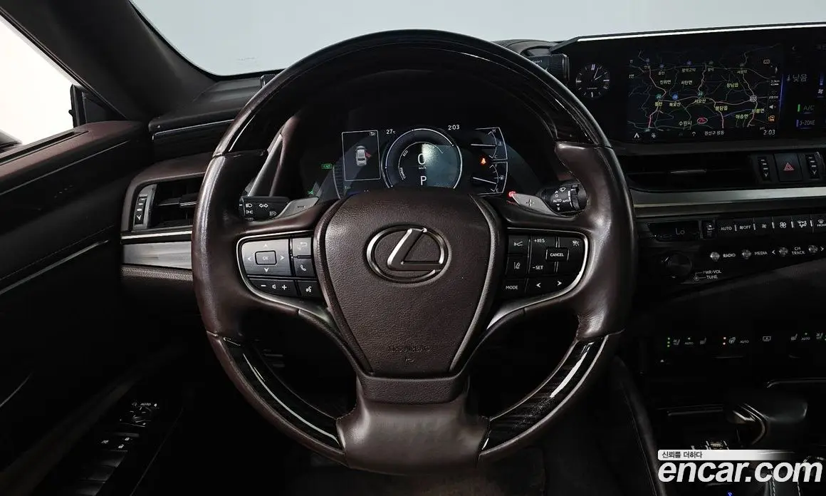 Lexus ES 2020 2.5 автомат (гидро), фото 13 Lexus ES 2020 2.5 автомат (гидро), фото 13