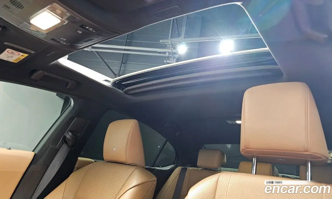 Lexus ES 2020 2.5 автомат (гидро), фото 19 Lexus ES 2020 2.5 автомат (гидро), фото 19