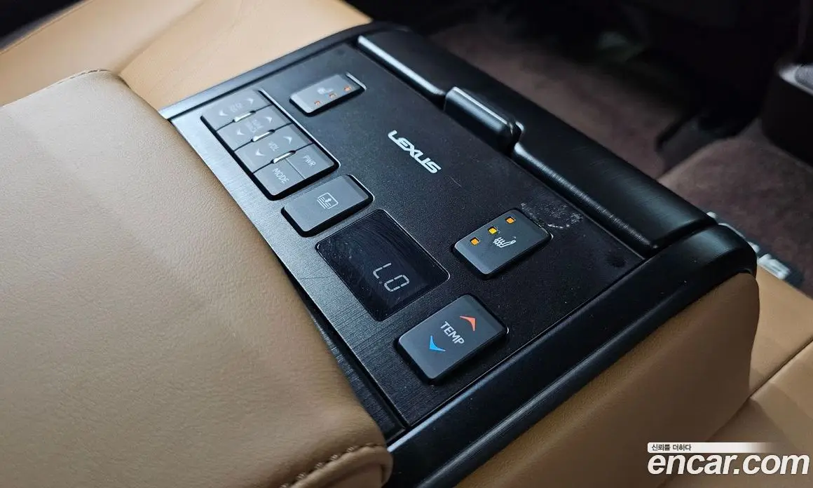 Lexus ES 2020 2.5 автомат (гидро), фото 20 Lexus ES 2020 2.5 автомат (гидро), фото 20