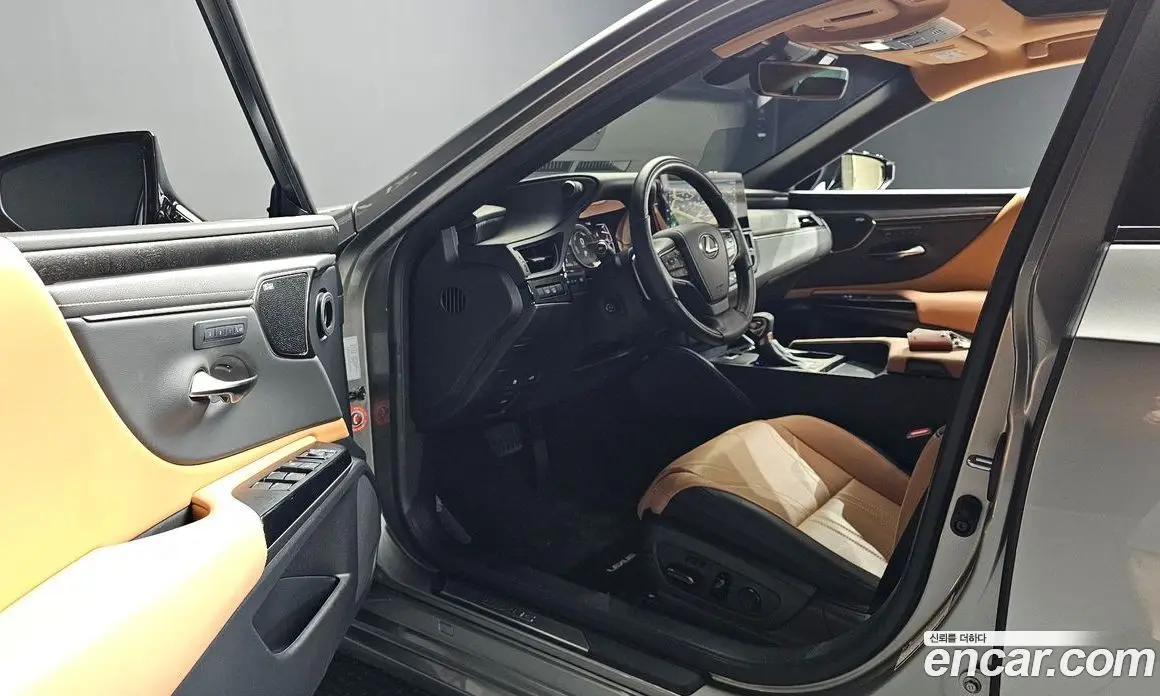 Lexus ES 2024 2.5 автомат (гидро), фото 12 Lexus ES 2024 2.5 автомат (гидро), фото 12