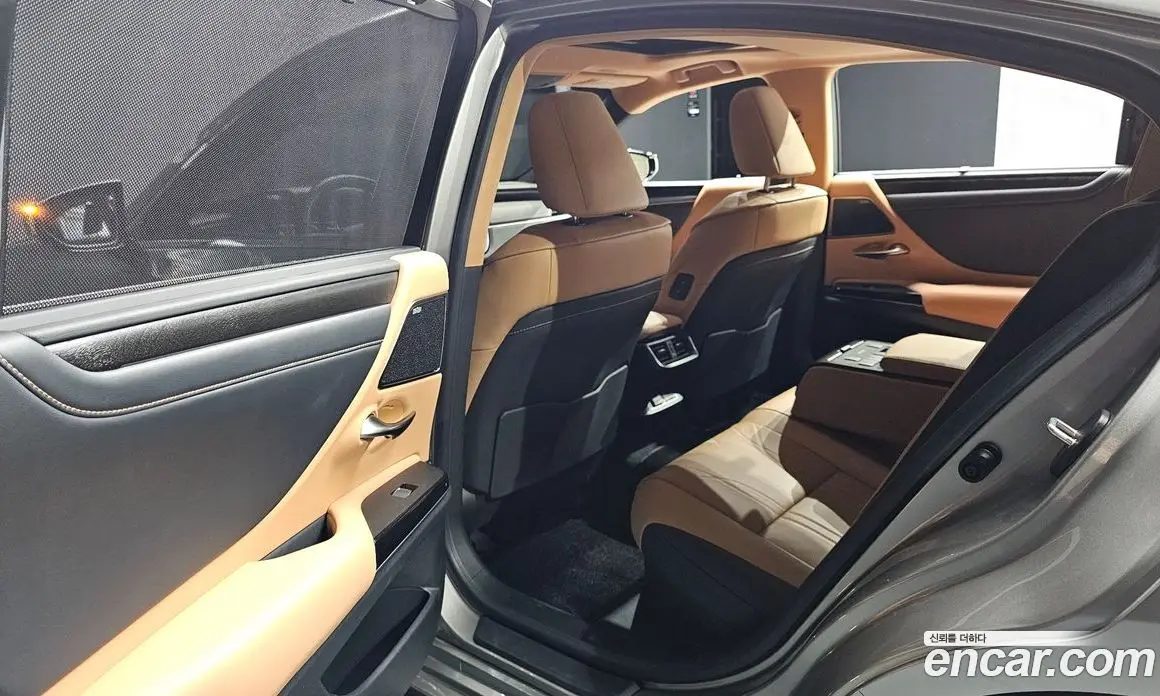 Lexus ES 2024 2.5 автомат (гидро), фото 15 Lexus ES 2024 2.5 автомат (гидро), фото 15