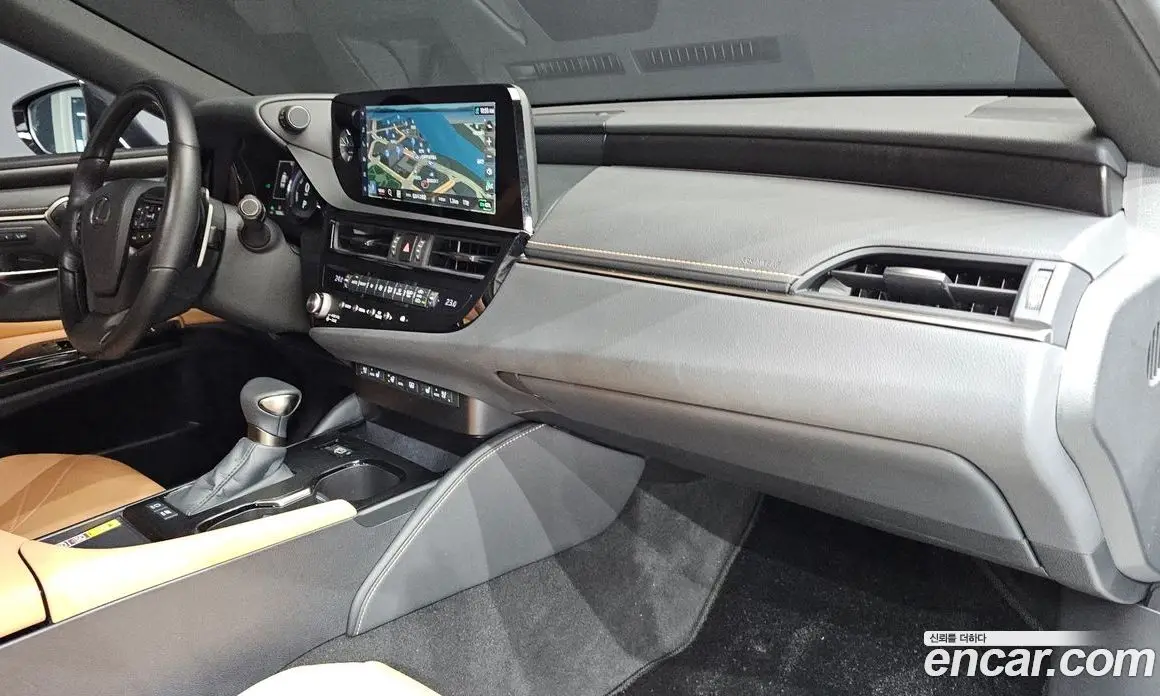 Lexus ES 2024 2.5 автомат (гидро), фото 30 Lexus ES 2024 2.5 автомат (гидро), фото 30