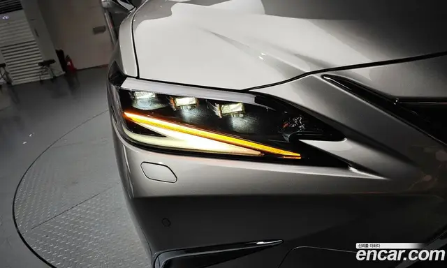 Lexus ES 2024 2.5 автомат (гидро), миниатюра 7 Lexus ES 2024 2.5 автомат (гидро), миниатюра 7