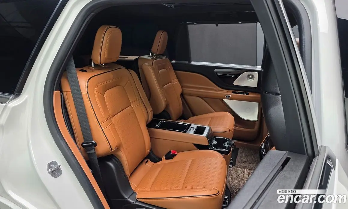 Lincoln Aviator 2023 3.0 автомат (гидро), фото 17 Lincoln Aviator 2023 3.0 автомат (гидро), фото 17