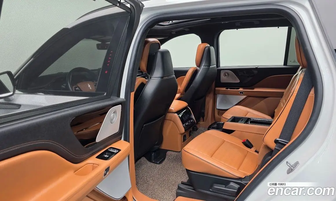 Lincoln Aviator 2023 3.0 автомат (гидро), фото 18 Lincoln Aviator 2023 3.0 автомат (гидро), фото 18