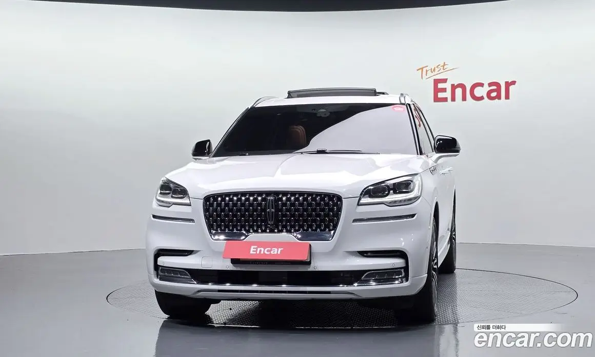 Lincoln Aviator 2023 3.0 автомат (гидро), фото 3 Lincoln Aviator 2023 3.0 автомат (гидро), фото 3