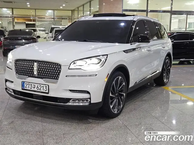 Lincoln Aviator, 2023, 57 163 км Lincoln Aviator, 2023, 57 163 км
