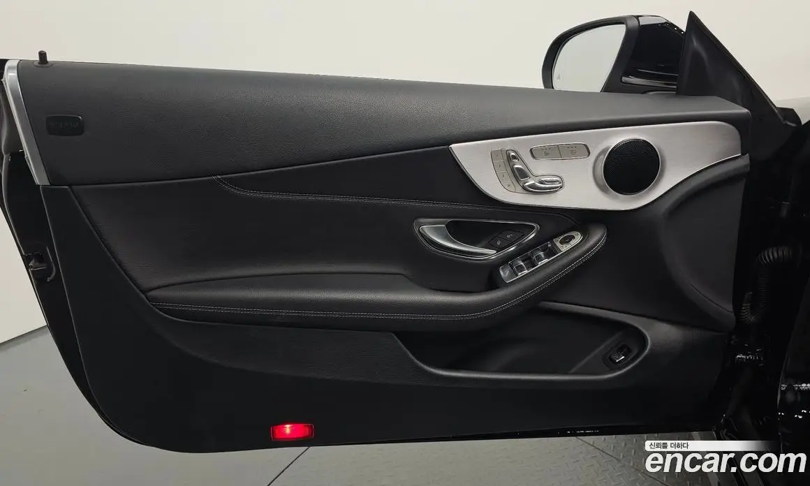 Mercedes-Benz C-Class 2019 2.0 автомат (гидро), фото 13