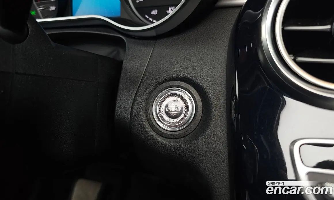 Mercedes-Benz C-Class 2019 2.0 автомат (гидро), фото 26