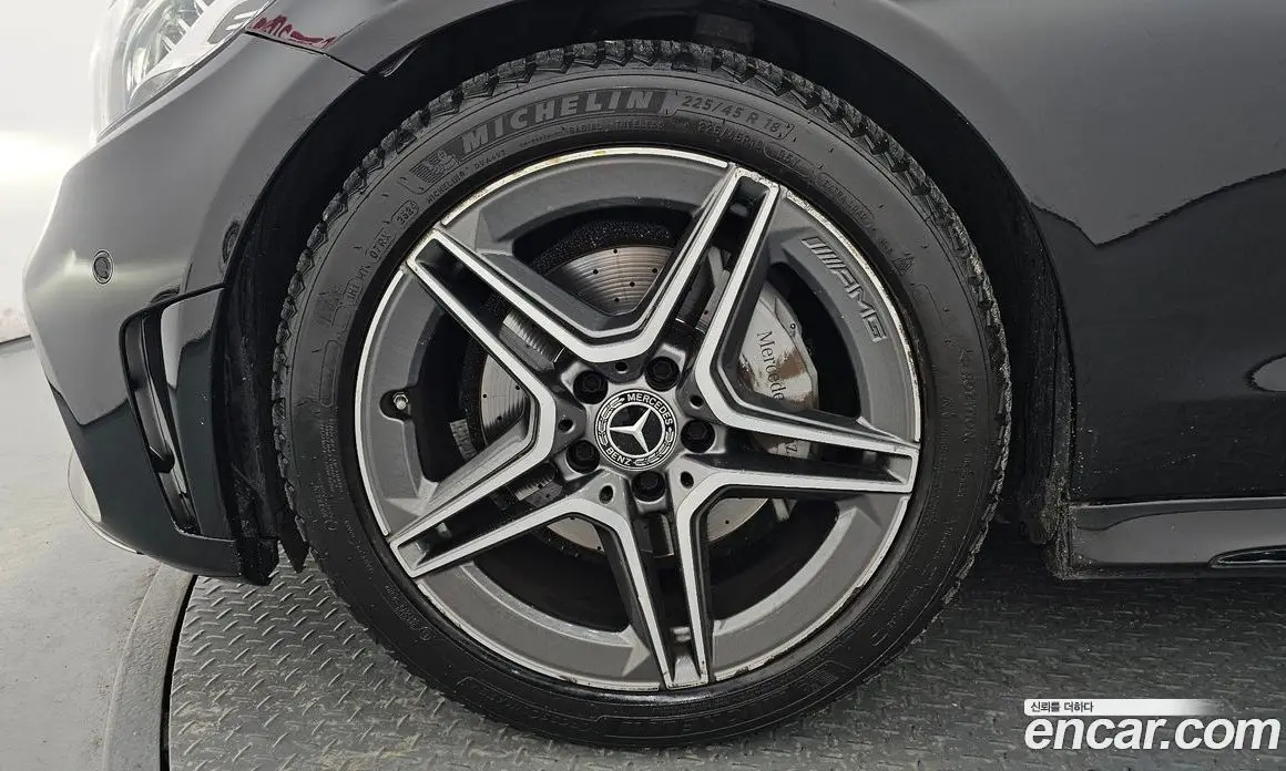 Mercedes-Benz C-Class 2019 2.0 автомат (гидро), фото 4