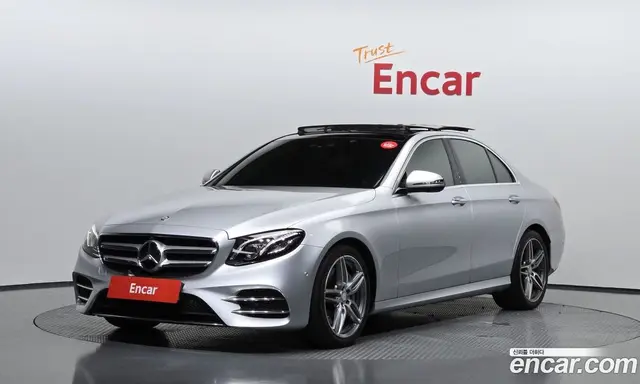 Mercedes-Benz E-Class 2017 3.0 автомат (гидро), миниатюра 1 Mercedes-Benz E-Class 2017 3.0 автомат (гидро), миниатюра 1