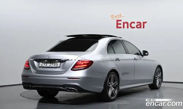 Mercedes-Benz E-Class 2017 3.0 автомат (гидро), миниатюра 2 Mercedes-Benz E-Class 2017 3.0 автомат (гидро), миниатюра 2