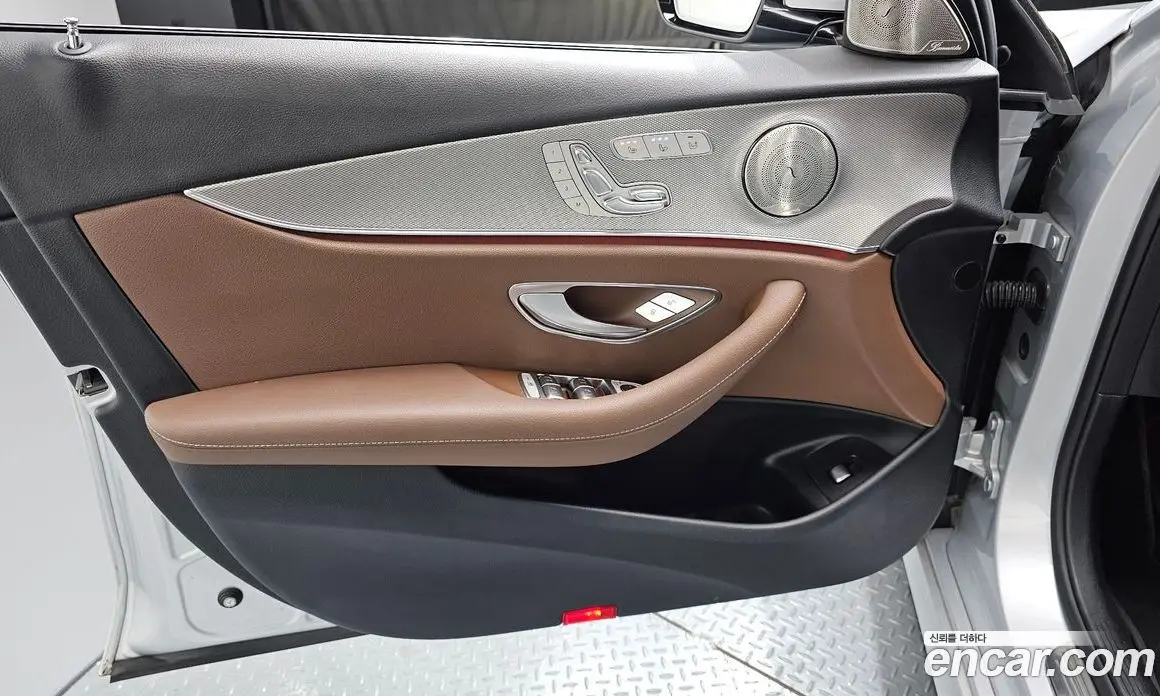 Mercedes-Benz E-Class 2017 3.0 автомат (гидро), фото 14 Mercedes-Benz E-Class 2017 3.0 автомат (гидро), фото 14